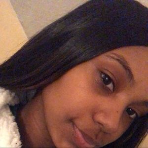 Meet your Posher, Victoria